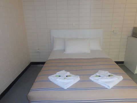 Adelaide Backpackers And Travellers Inn - Accommodation in Surfers Paradise 29