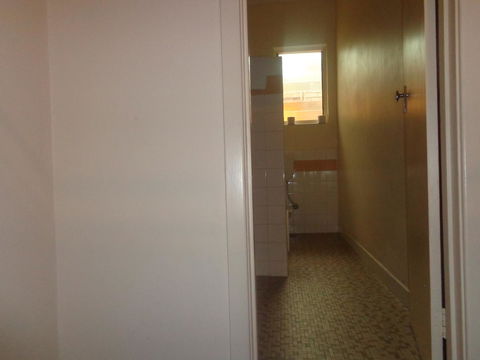 Adelaide Backpackers And Travellers Inn - Accommodation in Surfers Paradise 37