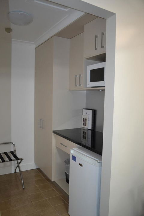 Cattlemans Country Motor Inn & Serviced Apartments - Accommodation in Surfers Paradise 35