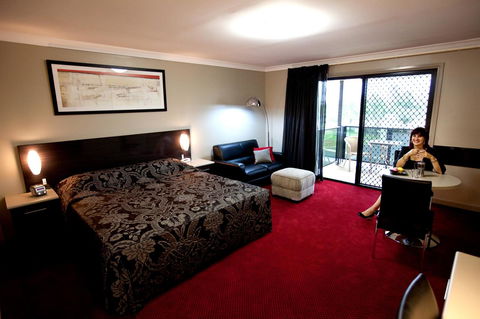 Cattlemans Country Motor Inn & Serviced Apartments - Accommodation in Surfers Paradise 8