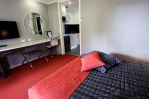 Cattlemans Country Motor Inn & Serviced Apartments - Accommodation in Surfers Paradise 30