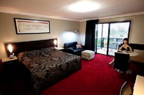 Cattlemans Country Motor Inn & Serviced Apartments - Accommodation in Surfers Paradise 17