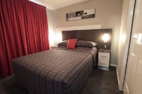 Cattlemans Country Motor Inn & Serviced Apartments - Accommodation in Surfers Paradise 12