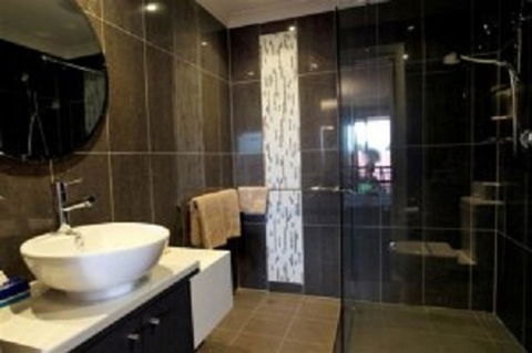 Cattlemans Country Motor Inn & Serviced Apartments - Accommodation in Surfers Paradise 18