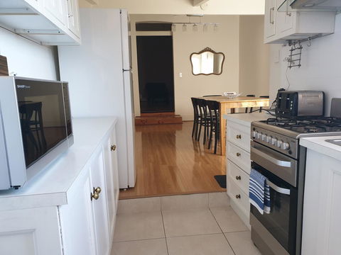 Hammond Apartments - Accommodation in Surfers Paradise 4