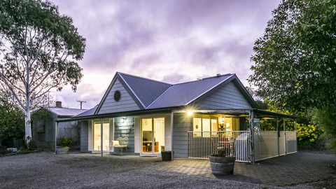 One Tree Bed And Breakfast - Accommodation in Surfers Paradise 0