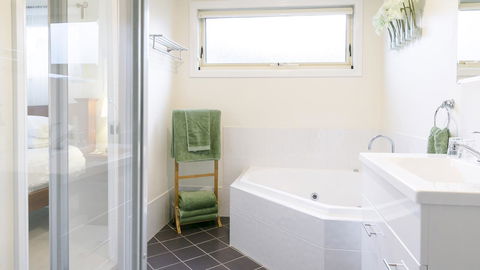 One Tree Bed And Breakfast - Accommodation in Surfers Paradise 9