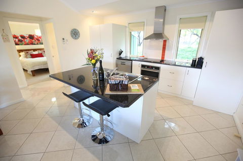 One Tree Bed And Breakfast - Accommodation in Surfers Paradise 8