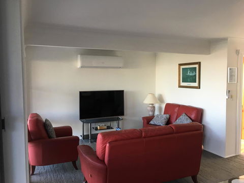 Arena Blanca Holiday Home - Accommodation in Surfers Paradise 7