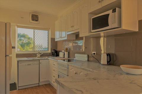 Henley Beach South, Amazing Views, Huge Private Balcony! - Accommodation in Surfers Paradise 12