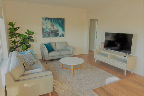 Henley Beach South, Amazing Views, Huge Private Balcony! - Accommodation in Surfers Paradise 14