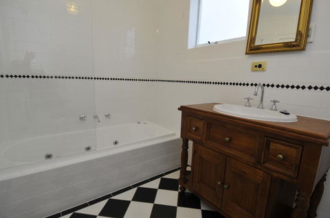 Peppermint Farm Cottage - Accommodation in Surfers Paradise 5
