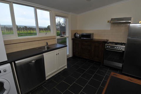 Peppermint Farm Cottage - Accommodation in Surfers Paradise 6