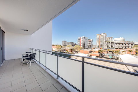 Adina Apartment Hotel Wollongong - Accommodation in Surfers Paradise 19