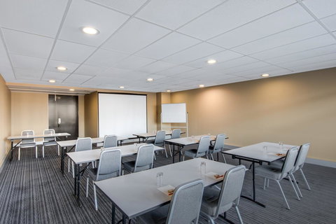 Adina Apartment Hotel Wollongong - Accommodation in Surfers Paradise 36