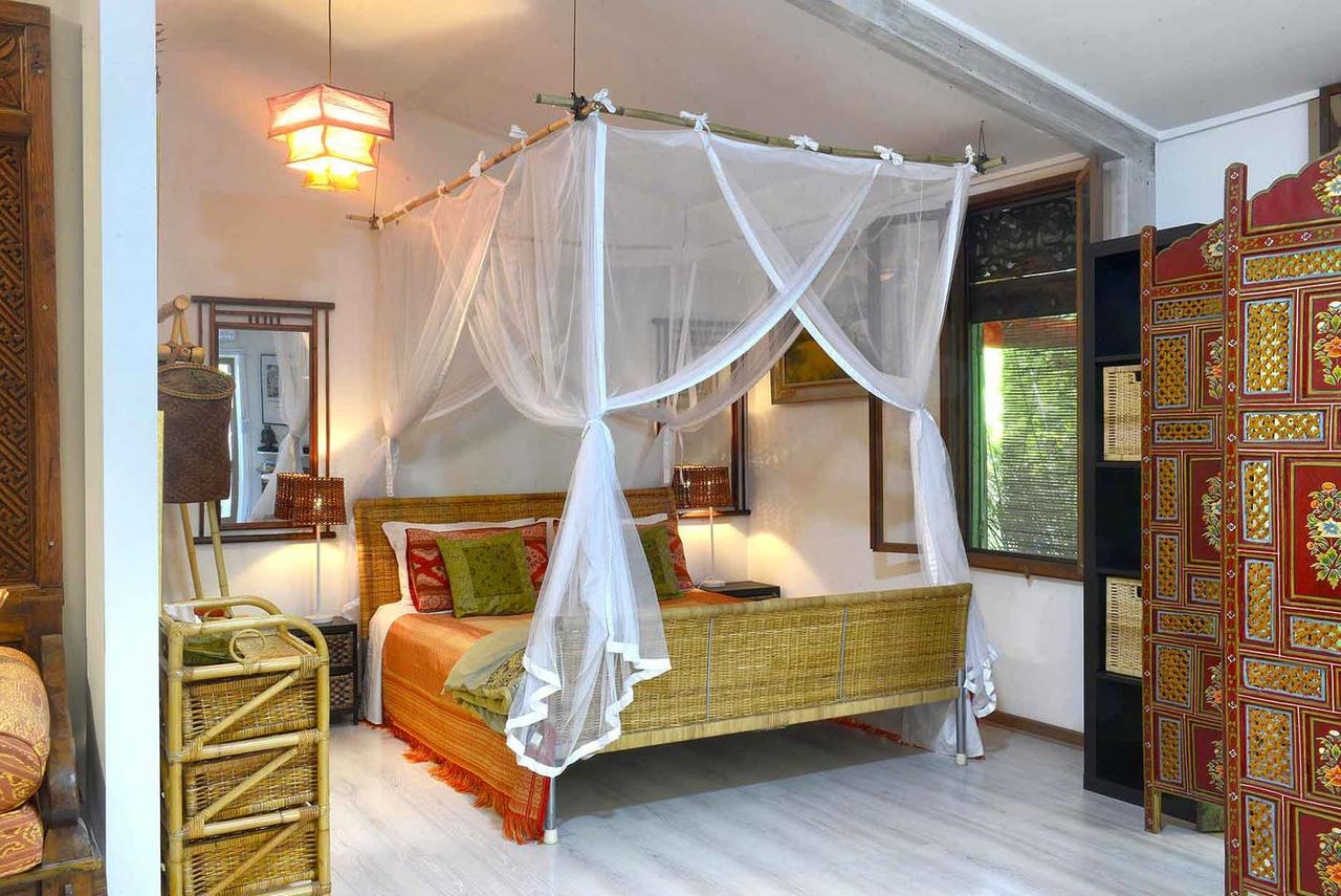 Parkside SA Accommodation in Surfers Paradise