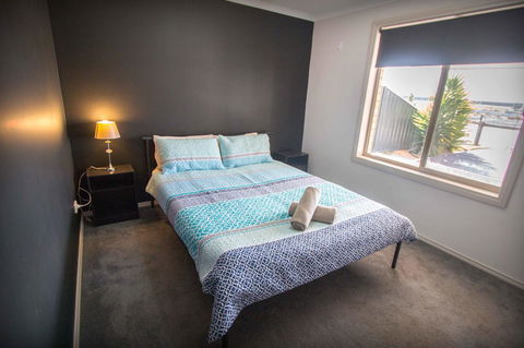 Waterfront On Jefferson, At Wellington Marina, SA - Accommodation in Surfers Paradise 13