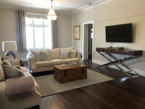 Belmore Cottage - Accommodation in Surfers Paradise 8