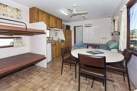 Echo Holiday Parks - Naracoorte - Accommodation in Surfers Paradise 1