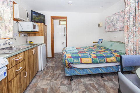 Echo Holiday Parks - Naracoorte - Accommodation in Surfers Paradise 11