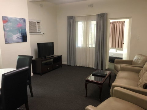 Greenways Apartments - Accommodation in Surfers Paradise 16