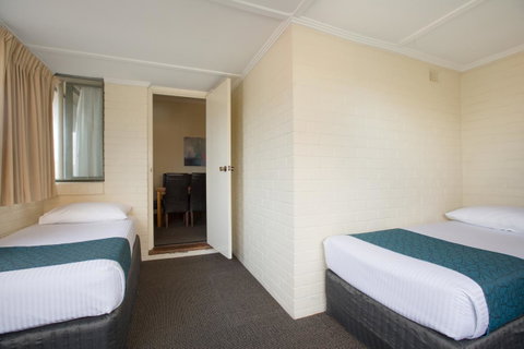 Greenways Apartments - Accommodation in Surfers Paradise 8