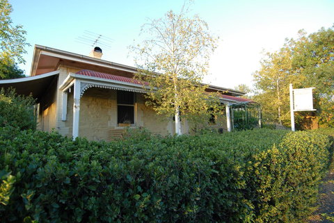 Treasured Memories Cottage - Accommodation in Surfers Paradise 26