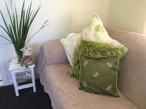 A Peaceful Cabin In The Country - Accommodation in Surfers Paradise 2