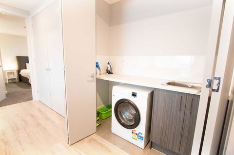 Wellington Lake Retreat - Accommodation in Surfers Paradise 18