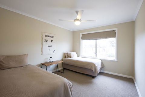 Flinders Bush Retreats - Accommodation in Surfers Paradise 12