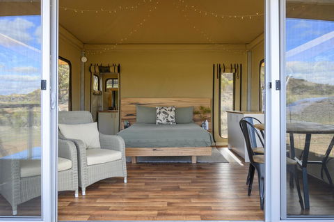 Flinders Bush Retreats - Accommodation in Surfers Paradise 4