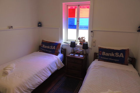 Wozza's B&B - Accommodation in Surfers Paradise 10