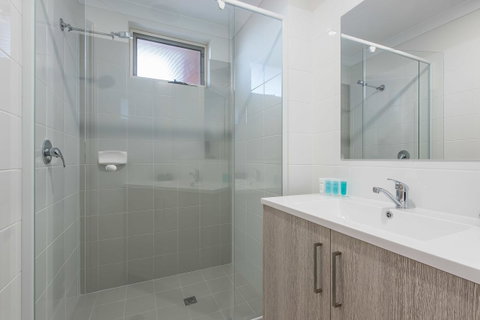 Jurien Bay Motel Apartments - Accommodation in Surfers Paradise 11
