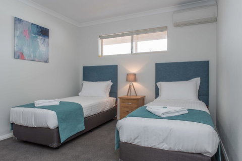 Jurien Bay Motel Apartments - Accommodation in Surfers Paradise 18