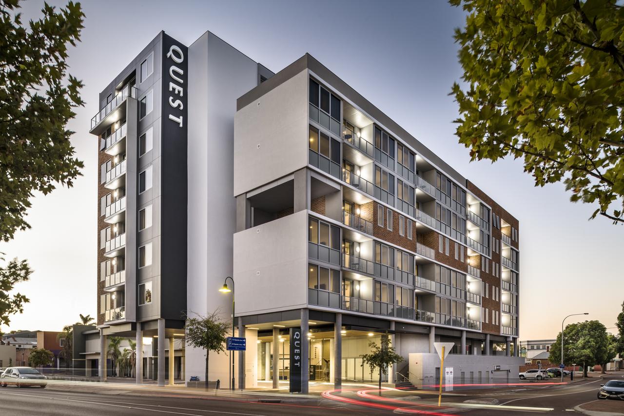 Viveash WA Accommodation in Surfers Paradise