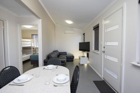 Karrinyup Waters Resort - Accommodation in Surfers Paradise 14