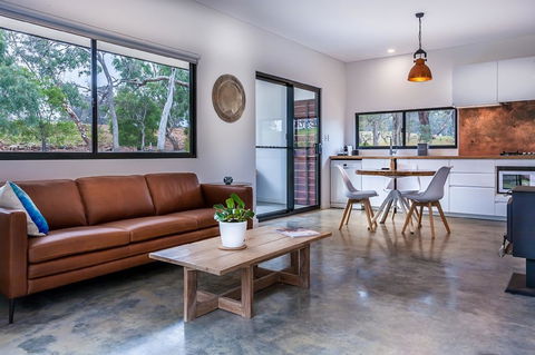 Simala Retreat - Accommodation in Surfers Paradise 9