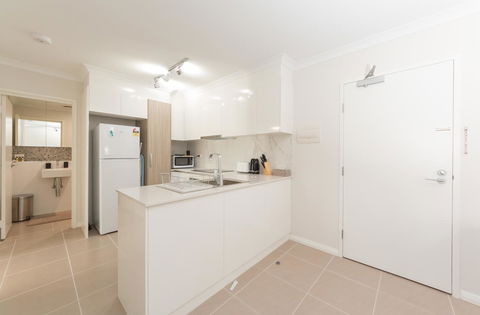 Yaran Suites - Accommodation in Surfers Paradise 28