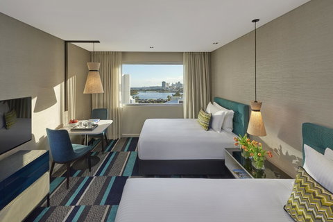Crown Promenade Perth - Accommodation in Surfers Paradise 2