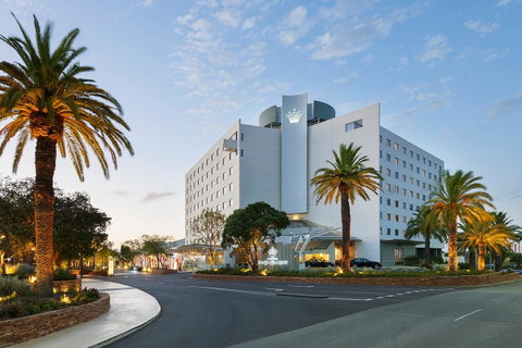 Crown Promenade Perth - Accommodation in Surfers Paradise 0