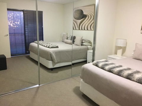 Parklane Apartments - Accommodation in Surfers Paradise 10