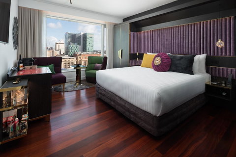 QT Perth - Accommodation in Surfers Paradise 1