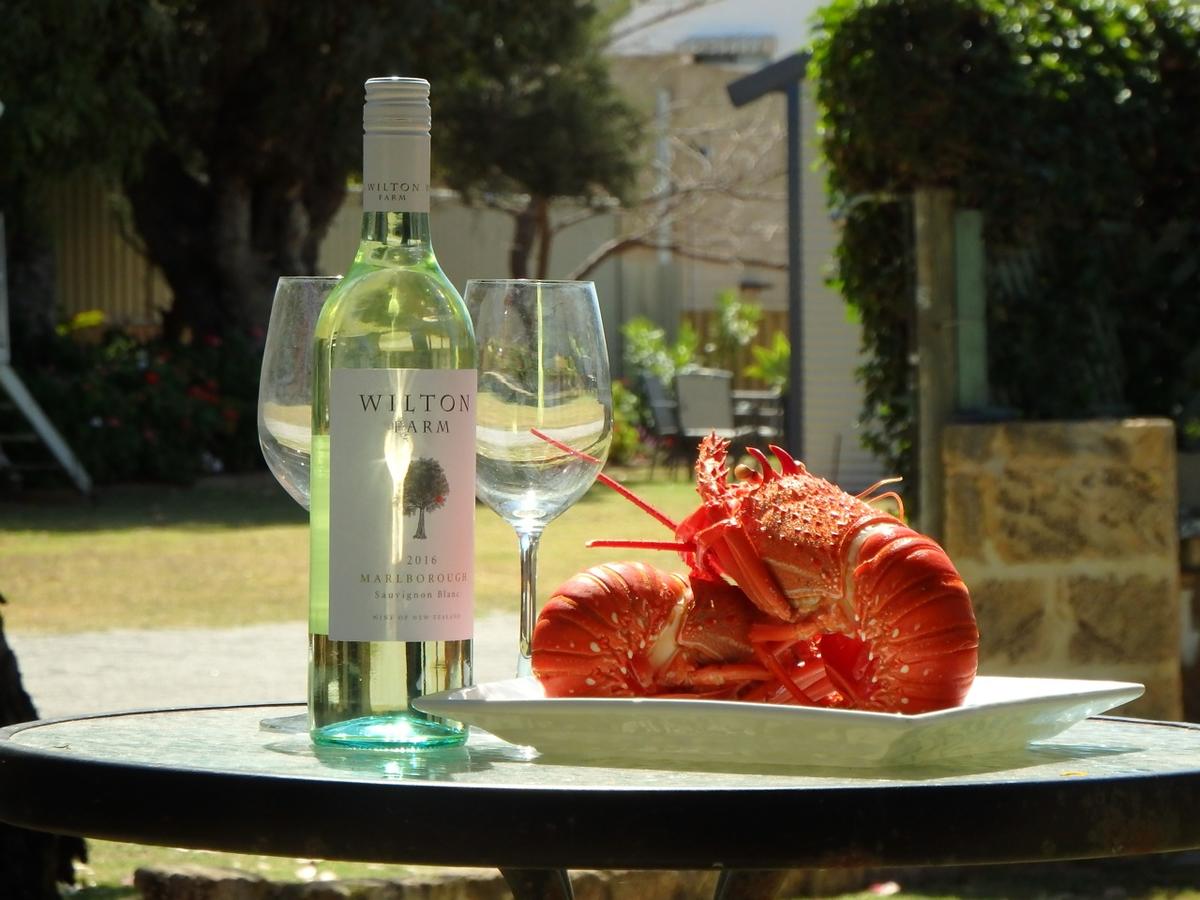 Port Denison WA Accommodation in Surfers Paradise