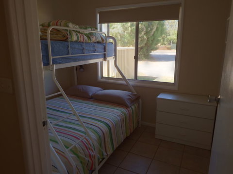 Lazy Lobster Holiday Units & Chalets - Accommodation in Surfers Paradise 22