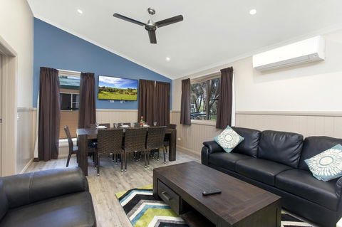 Armidale Tourist Park - Accommodation in Surfers Paradise 0