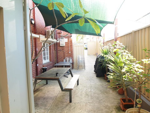 The Emperors Crown Hostel - Accommodation in Surfers Paradise 17