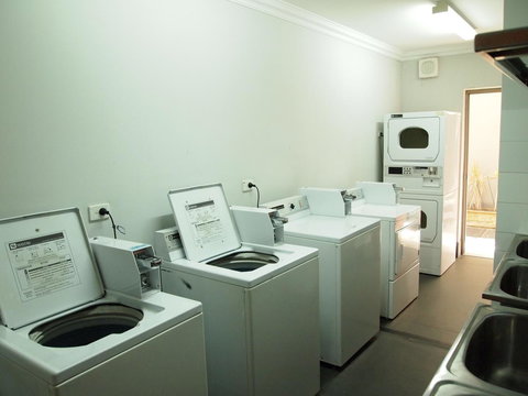 The Emperors Crown Hostel - Accommodation in Surfers Paradise 44