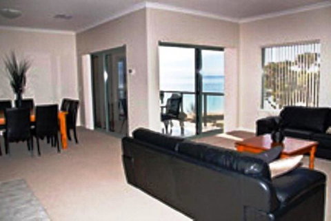 Boardwalk By The Beach - Accommodation in Surfers Paradise 7