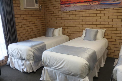 Carnarvon Motel - Accommodation in Surfers Paradise 12