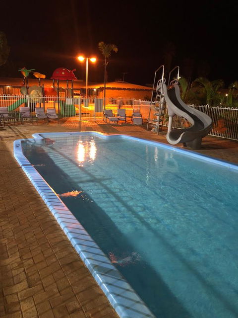 Carnarvon Motel - Accommodation in Surfers Paradise 11